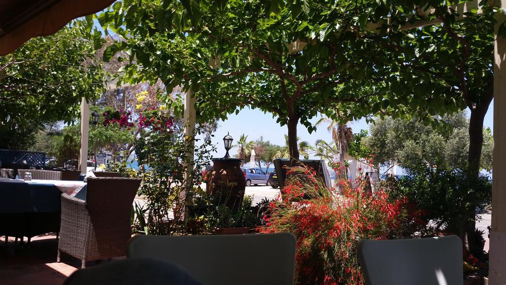 Periyiali Apartments Polis Dış mekan fotoğraf