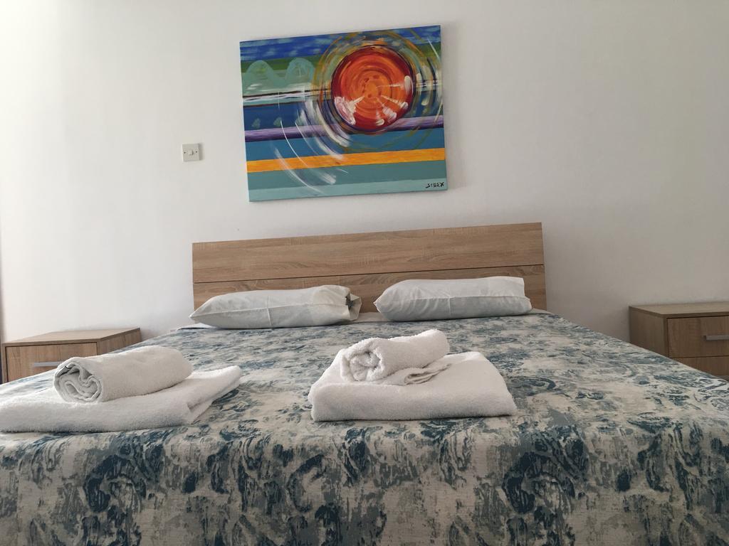 Periyiali Apartments Polis Dış mekan fotoğraf